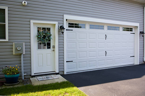 24/7 Emergency Garage Door Panel Replacement experts in Vandenberg Village, CA